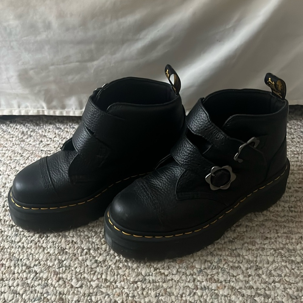 Authentic DOC MARTENS Devon flower buckle leather platform boots, like-new. $190